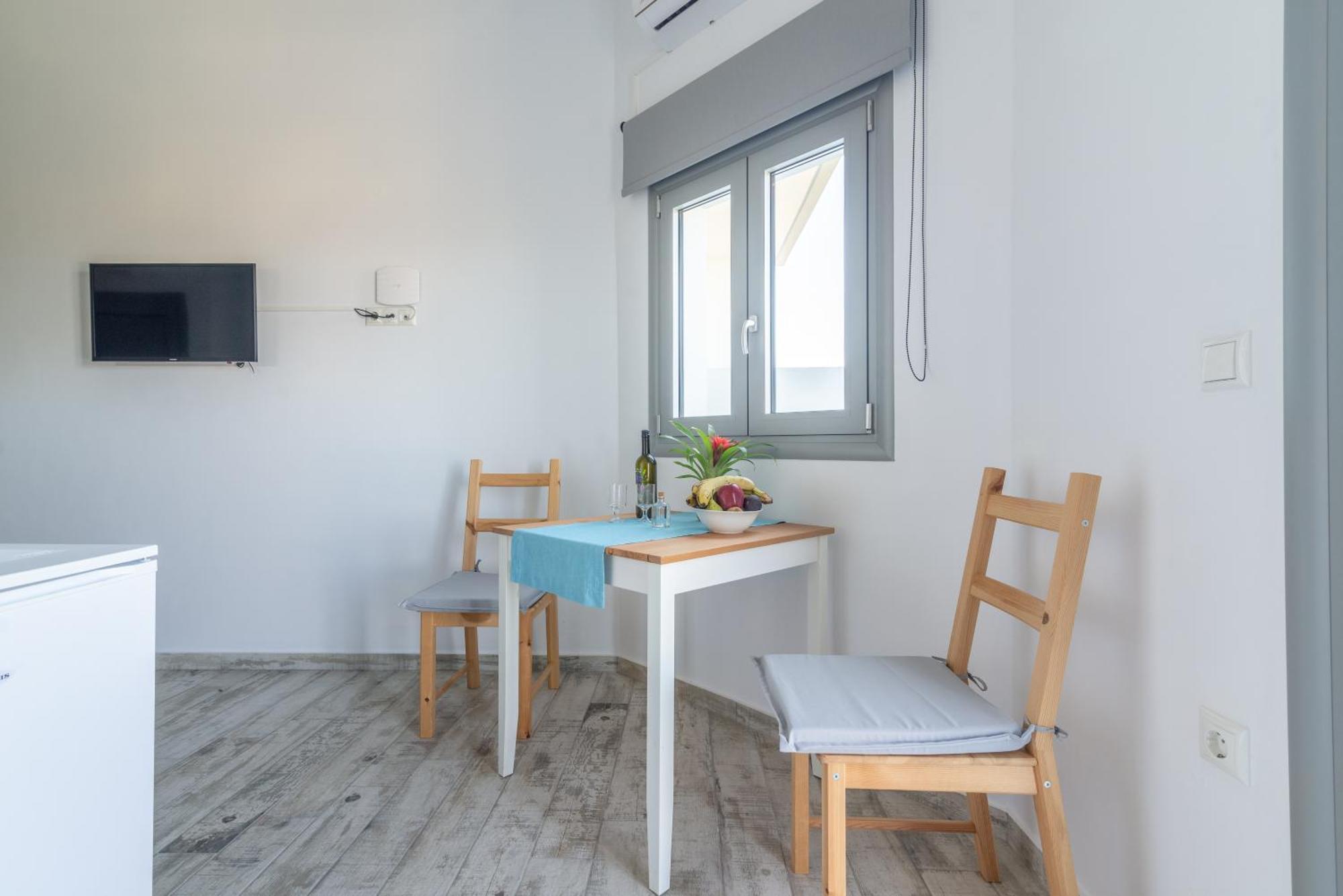 Magriplis Hill Apts Gouves Zimmer foto